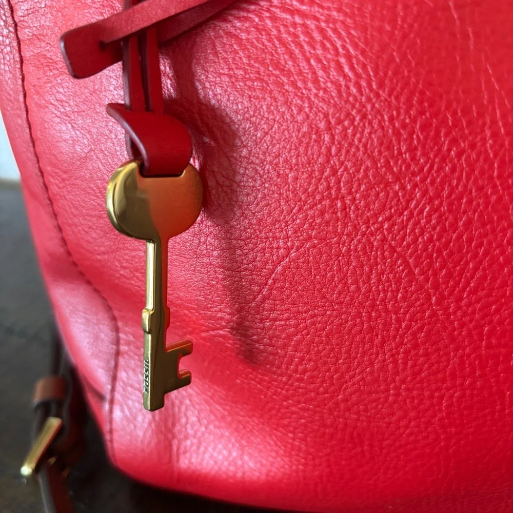 Fossil Satchel Rachel Medium Pebbled Leather Red Classic Preppy Crossbody Bag